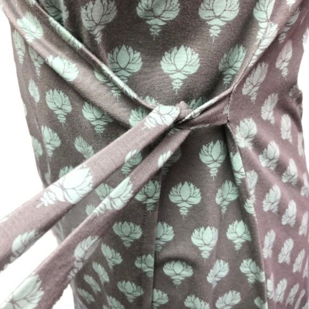 Synergy Organic Cotton Clothing Lotus Classic Wrap Dress | Extra Small - Picture 5 of 8